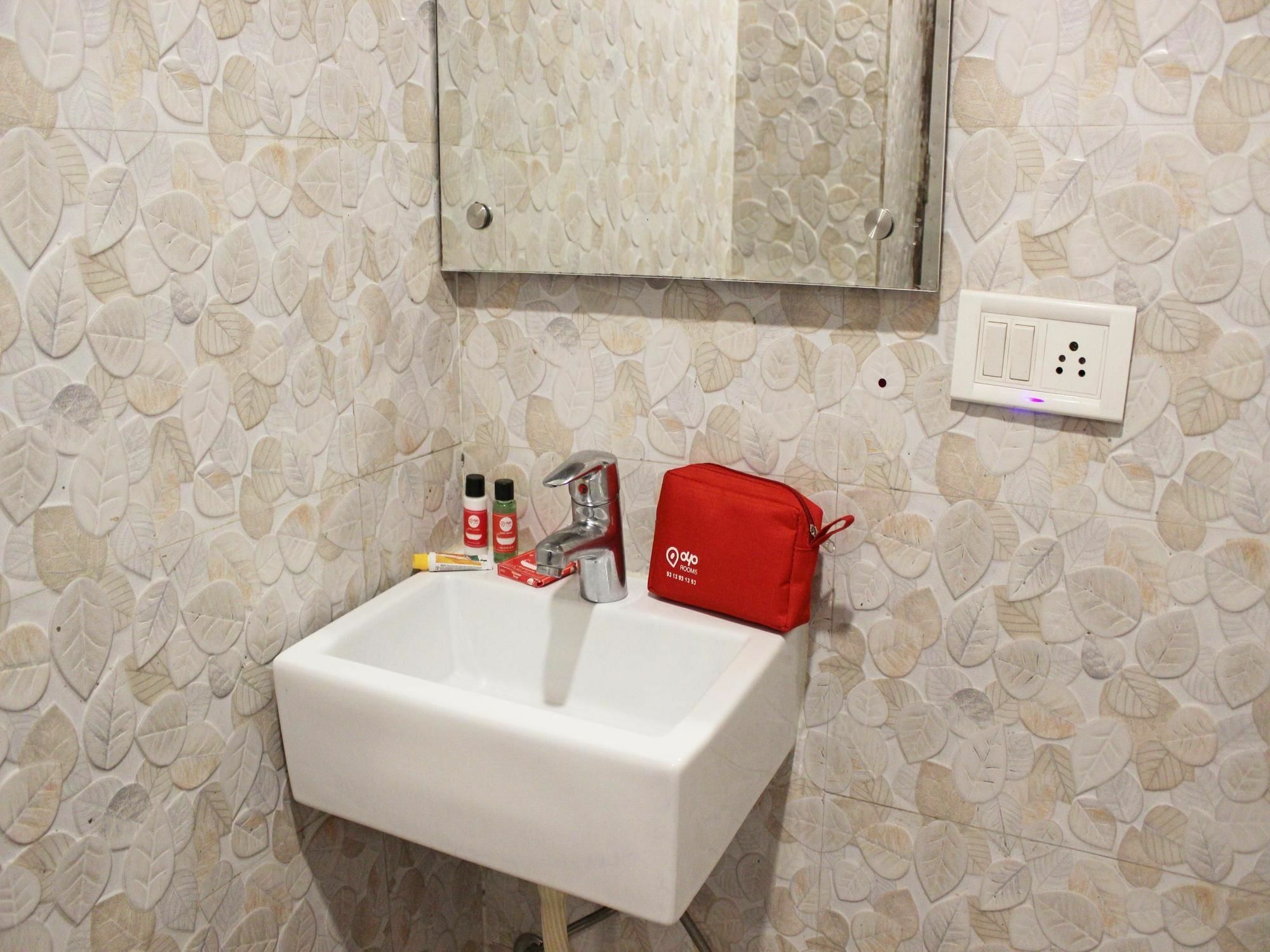 Oyo Rooms New Delhi Railway Station Buitenkant foto